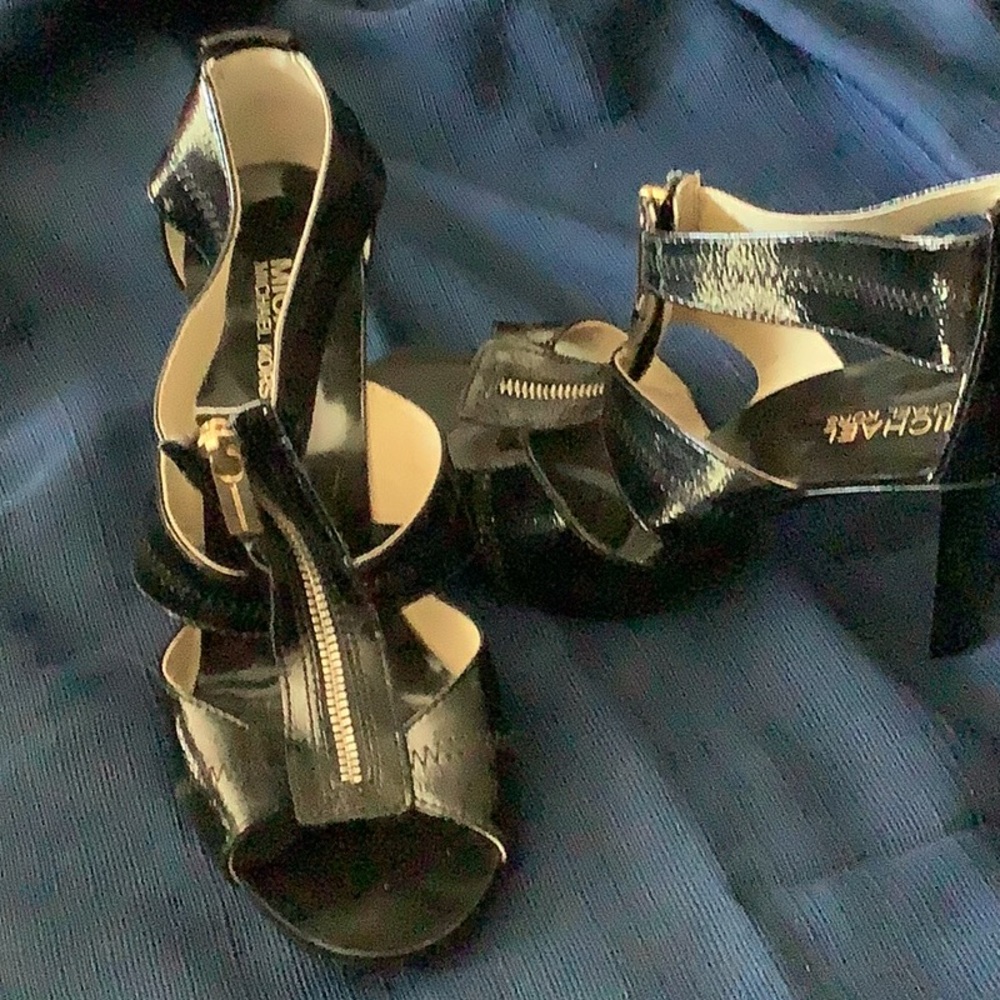 MICHAEL Michael Kors Black Patent Leather Zip Front Block Heel Sandals